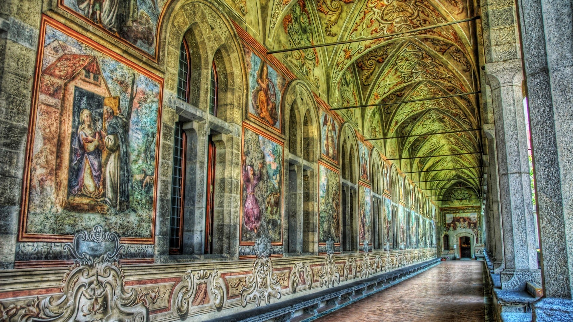 Cloister with frescoes