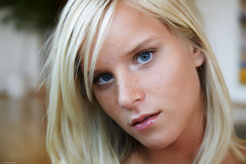 close-up of a blonde woman
