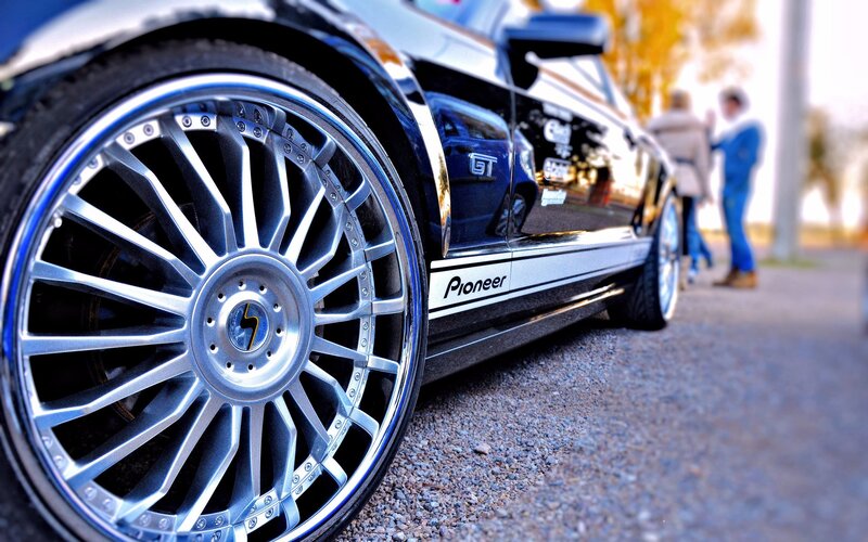 Close-up of a custom car wheel