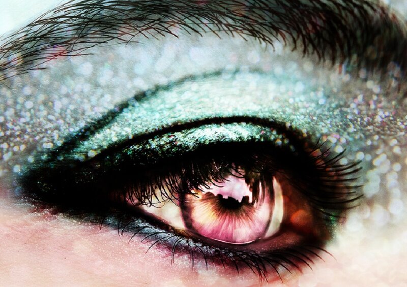 Close-up of an Eye — Green, Dramatic, Photograph, Eyelashes