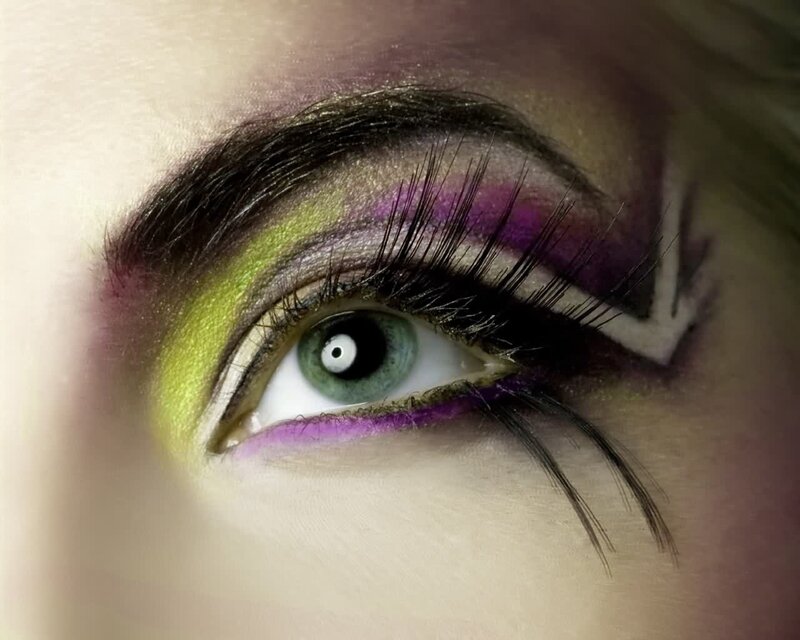 Close-up of an Eye — Green, Dramatic
