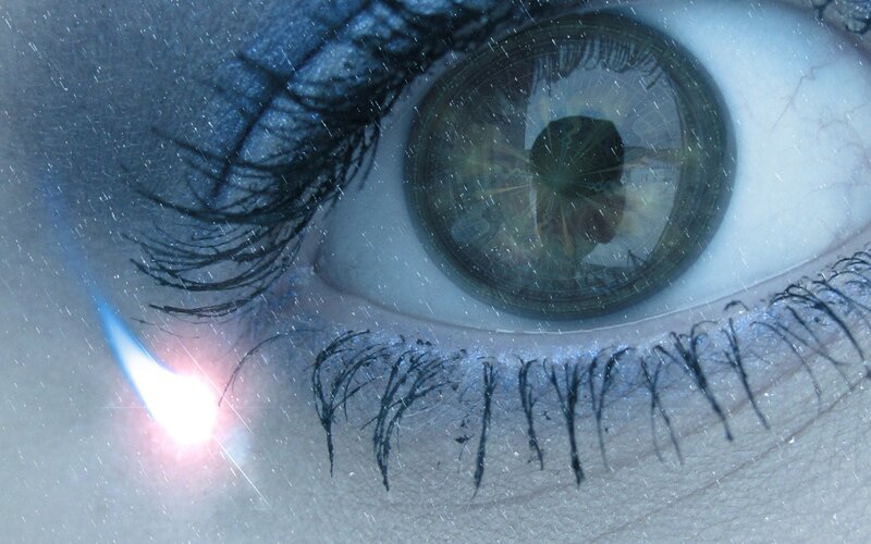 close-up of an eye with light effect