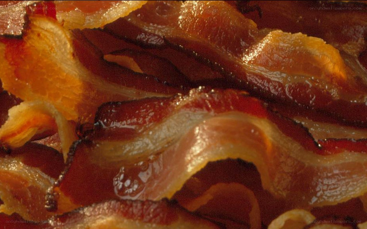 close-up of crispy bacon