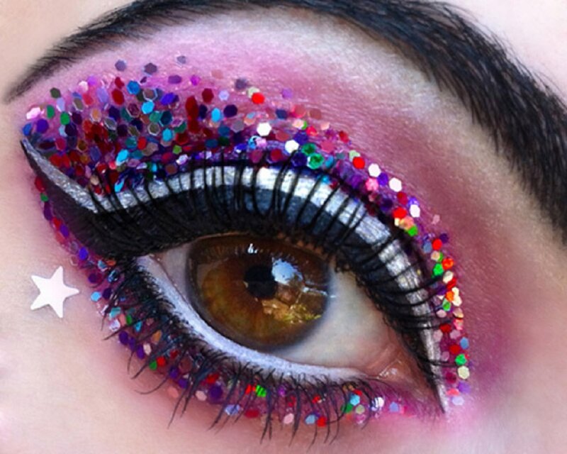 Close-up of Eye with Glitter — Brown