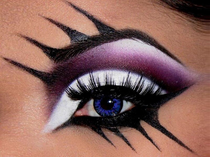 Close-up of Eye with Makeup — Purple, Dramatic, Photograph, Eyelashes