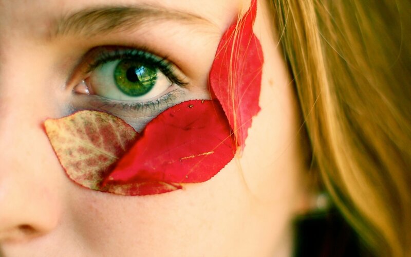 Close-up of Green Eye — Calm