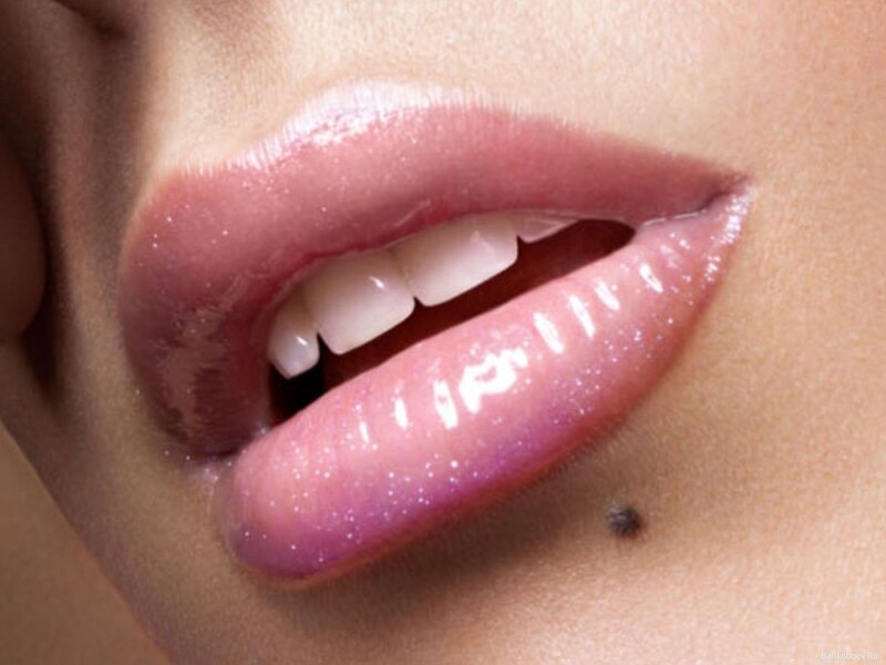 Close-up of Lips — Pink, Neutral, Photograph, Mouth, Teeth