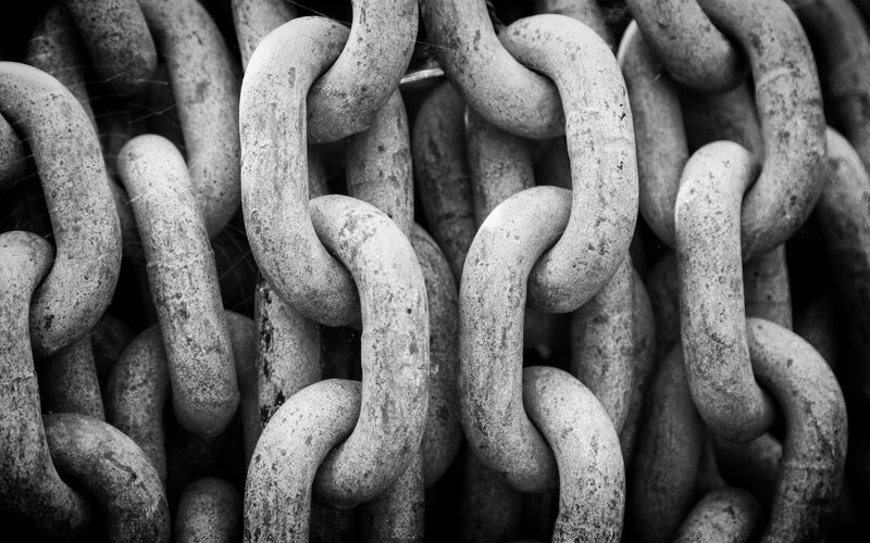 Close-up of Metal Chains — Black