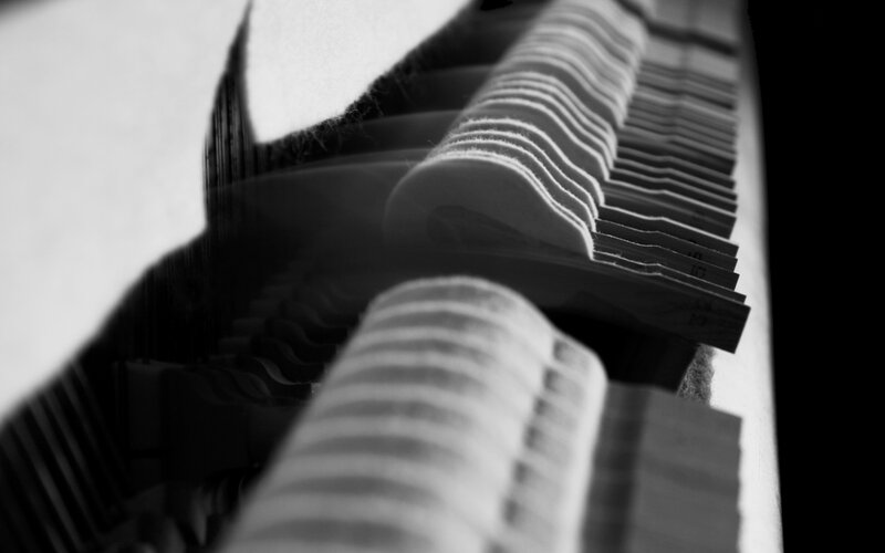 close-up of piano hammers