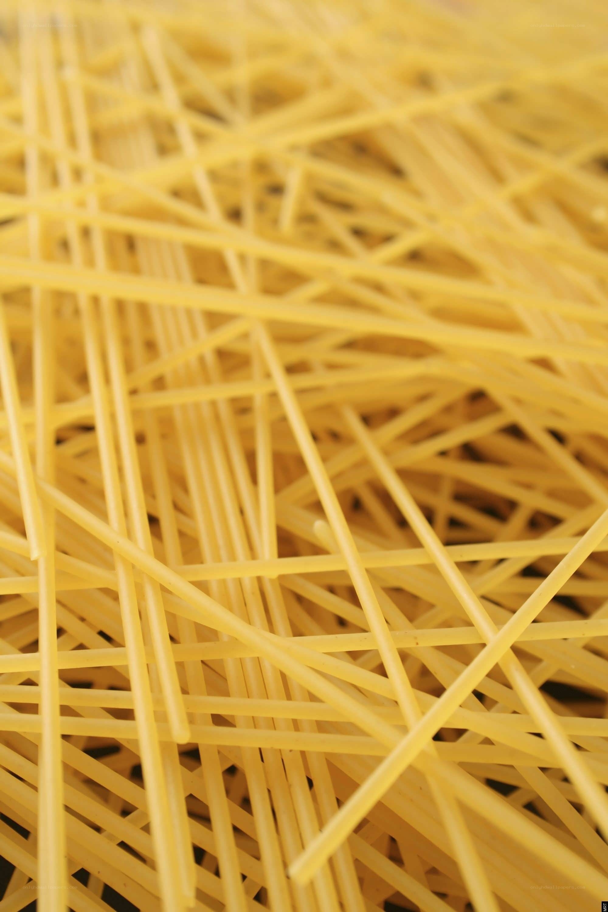 Close-up of uncooked spaghetti