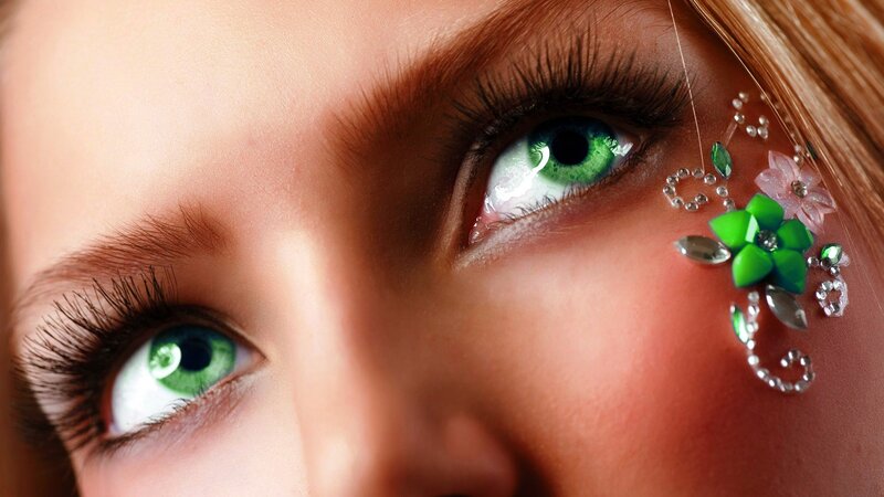 Close-up of Woman's Eyes — Green, Dramatic, Photograph, Green Eyes