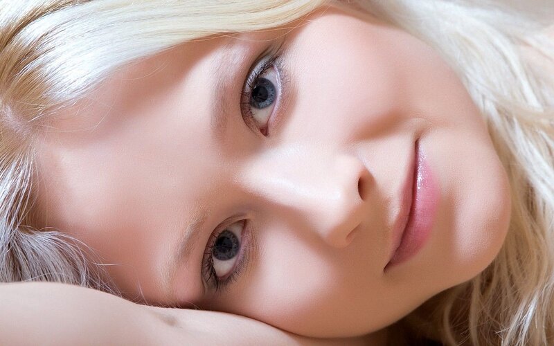 Close-up of Woman's Face — Blonde, Calm