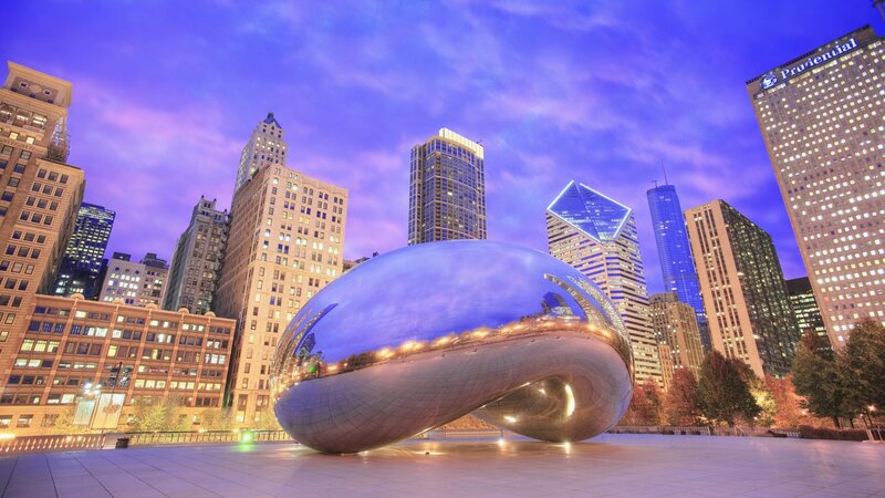 Cloud Gate sculpture in Chicago