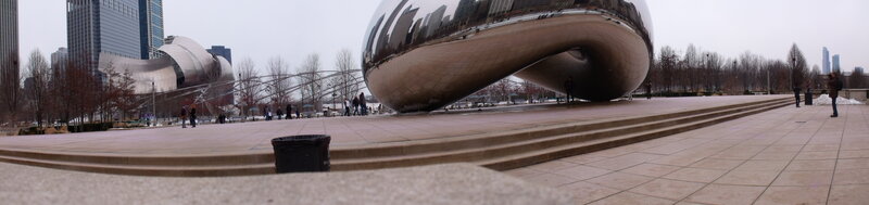 Cloud Gate sculpture in Chicago