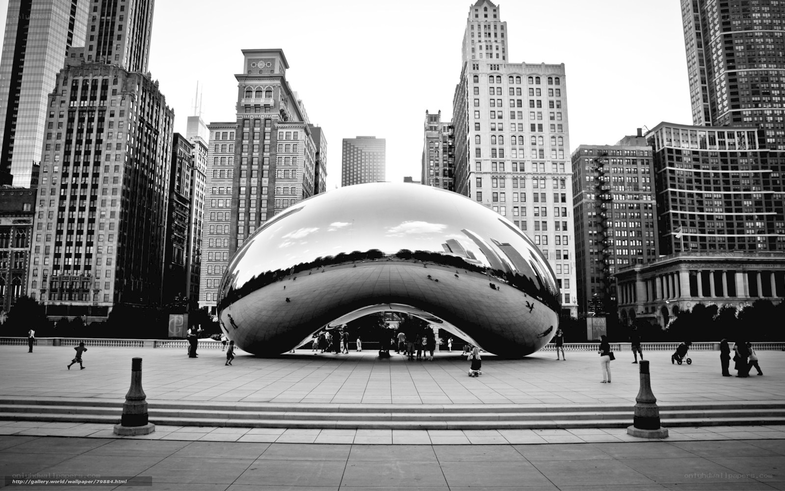 Cloud Gate sculpture in Chicago