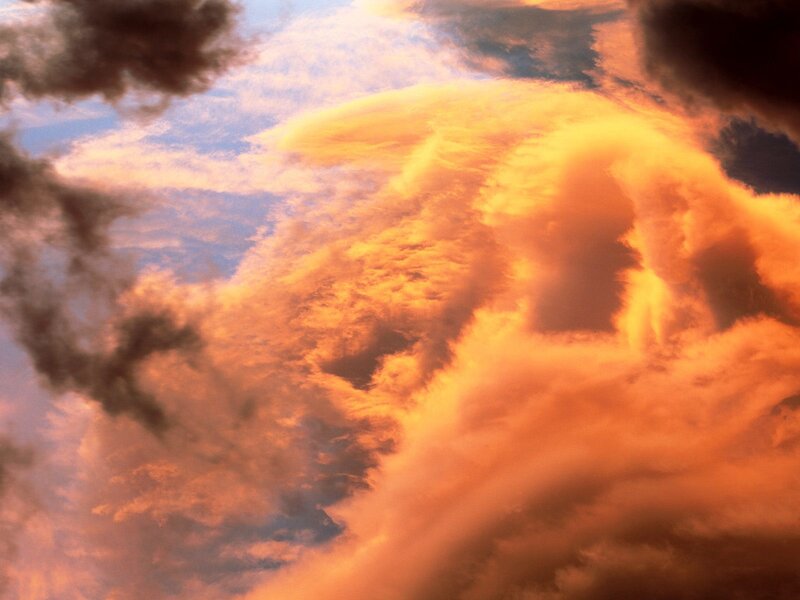 Clouds at Sunset — Dramatic, Sunlight