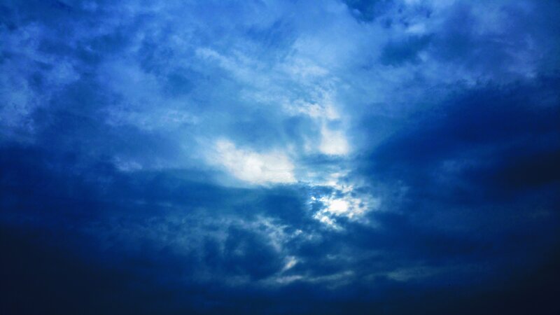 Clouds in Blue Sky — Dramatic, White