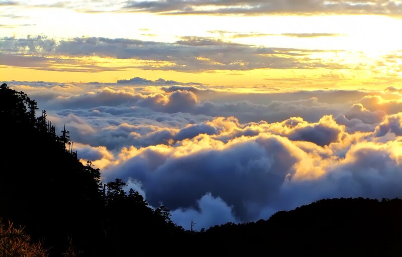 Clouds over Mountain Peaks — Yellow