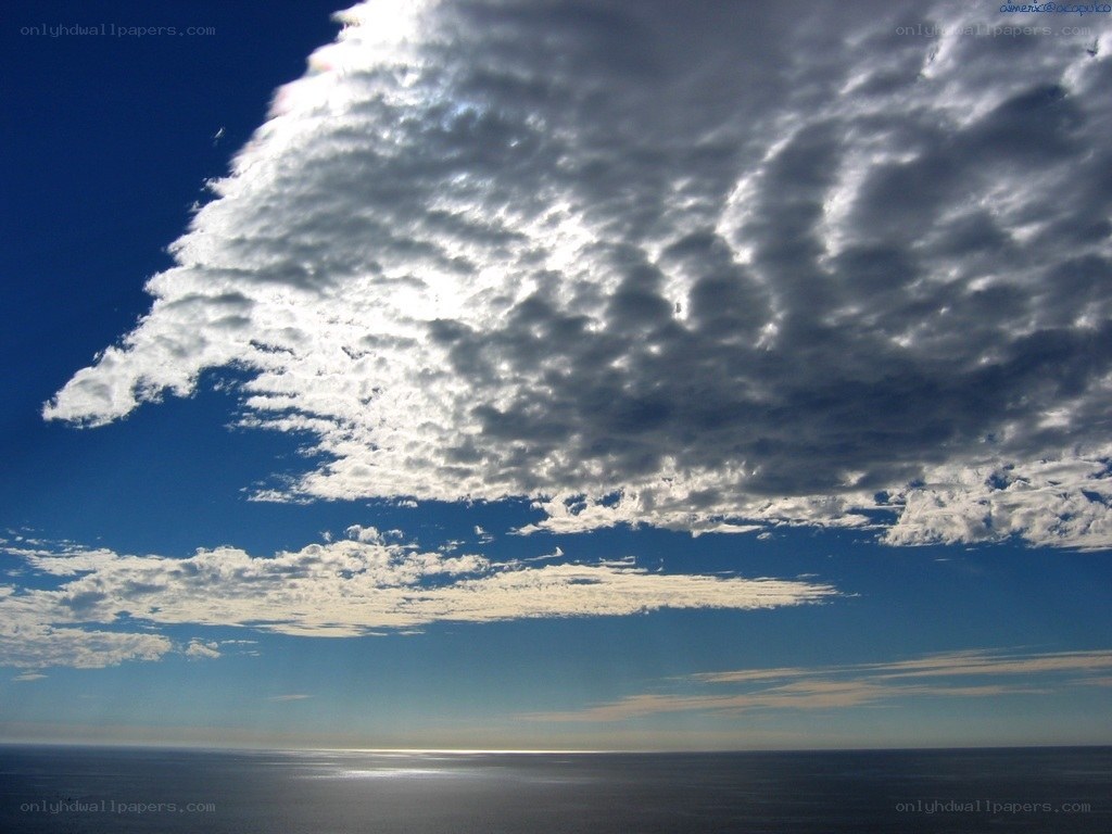 Clouds over the ocean