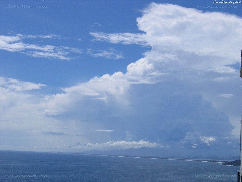 Clouds over the ocean