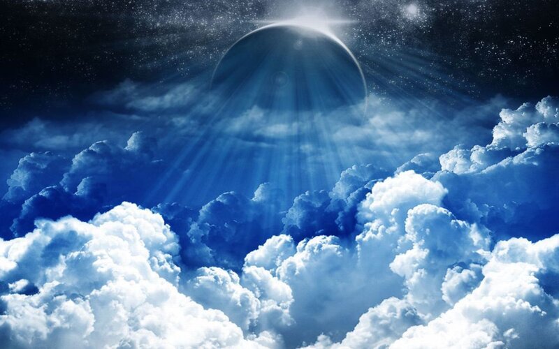 Clouds with Sun Rays — Blue, Dramatic