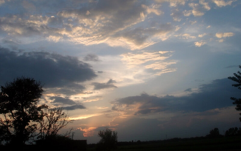Cloudy Sky at Dusk — Blue, Dramatic