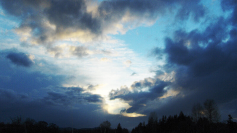 Cloudy Sky at Dusk — Blue