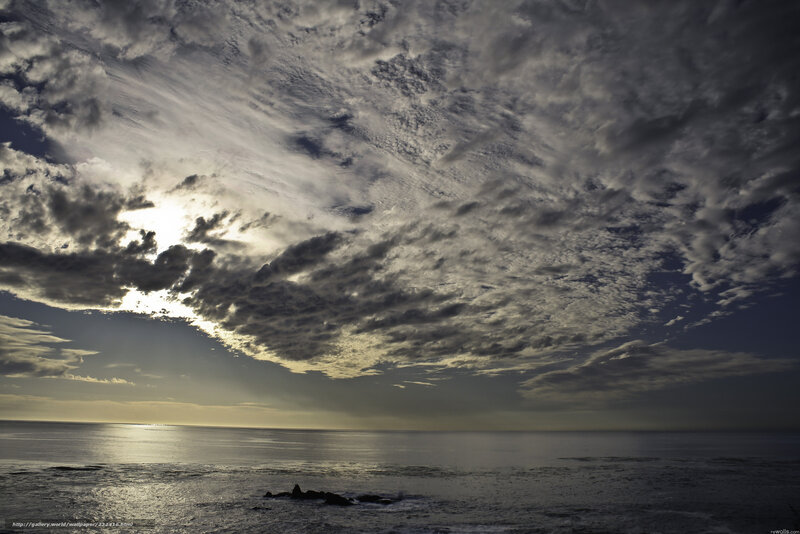 Cloudy sky over the ocean