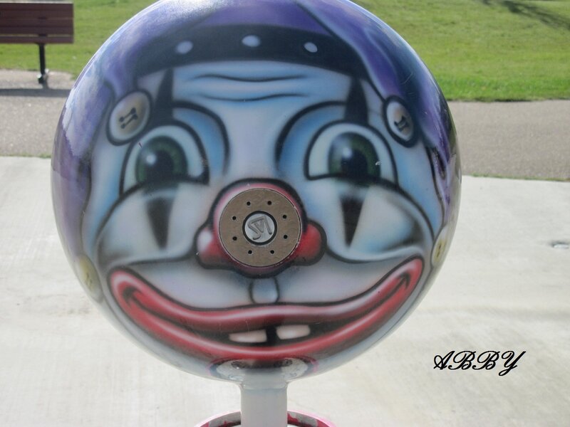 Clown-faced Bollard