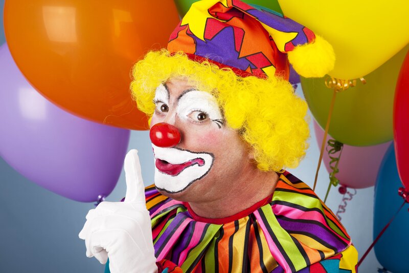 clown with balloons