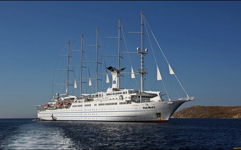 Club Med 2 Cruise Ship — Blue