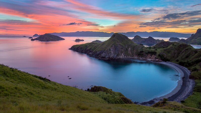 Coastal Bay at Sunset — Pink