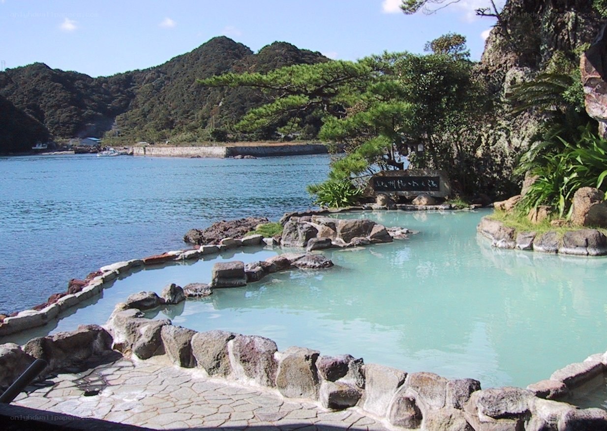 coastal hot spring pool