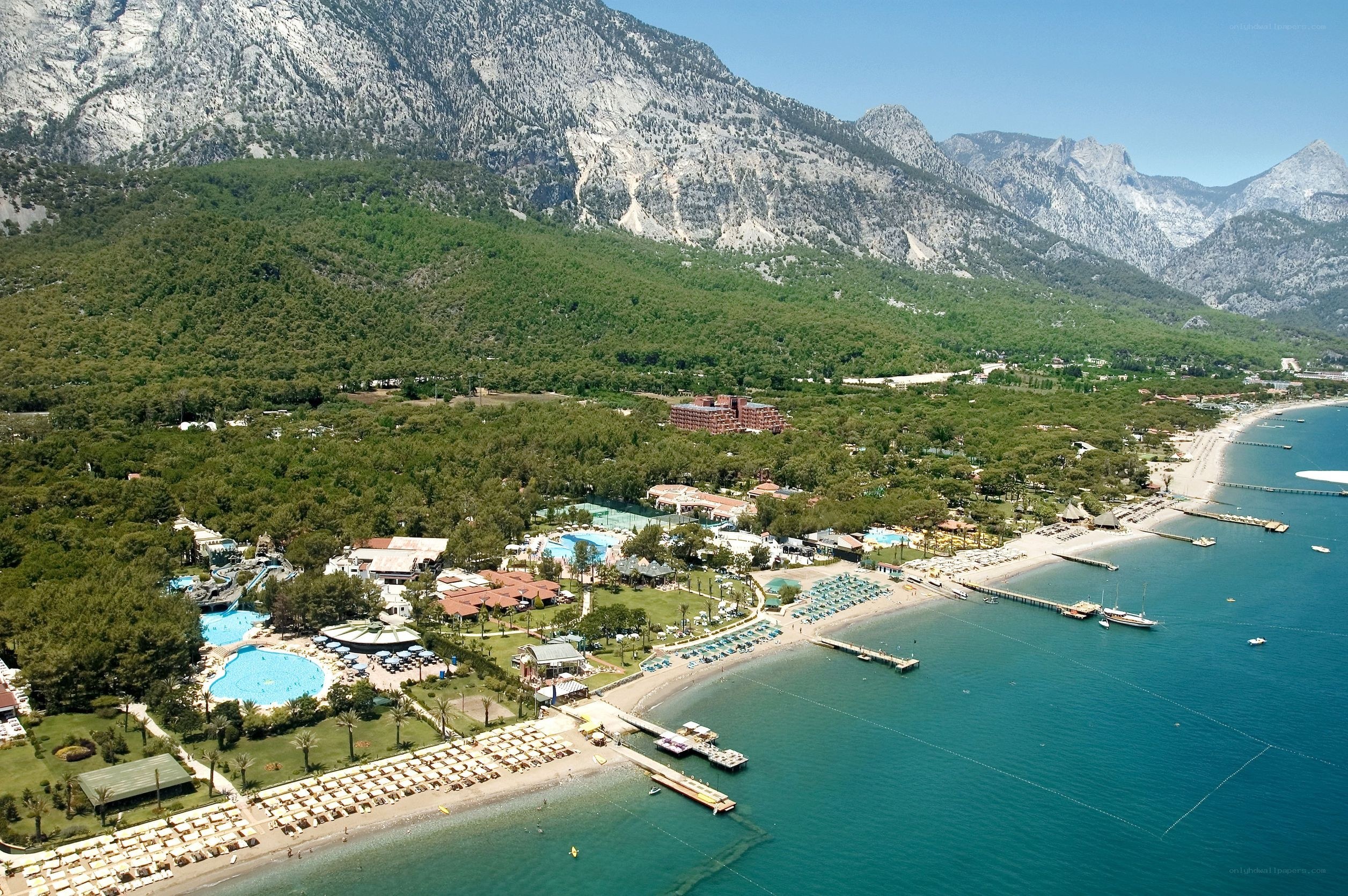 Coastal resort with mountains