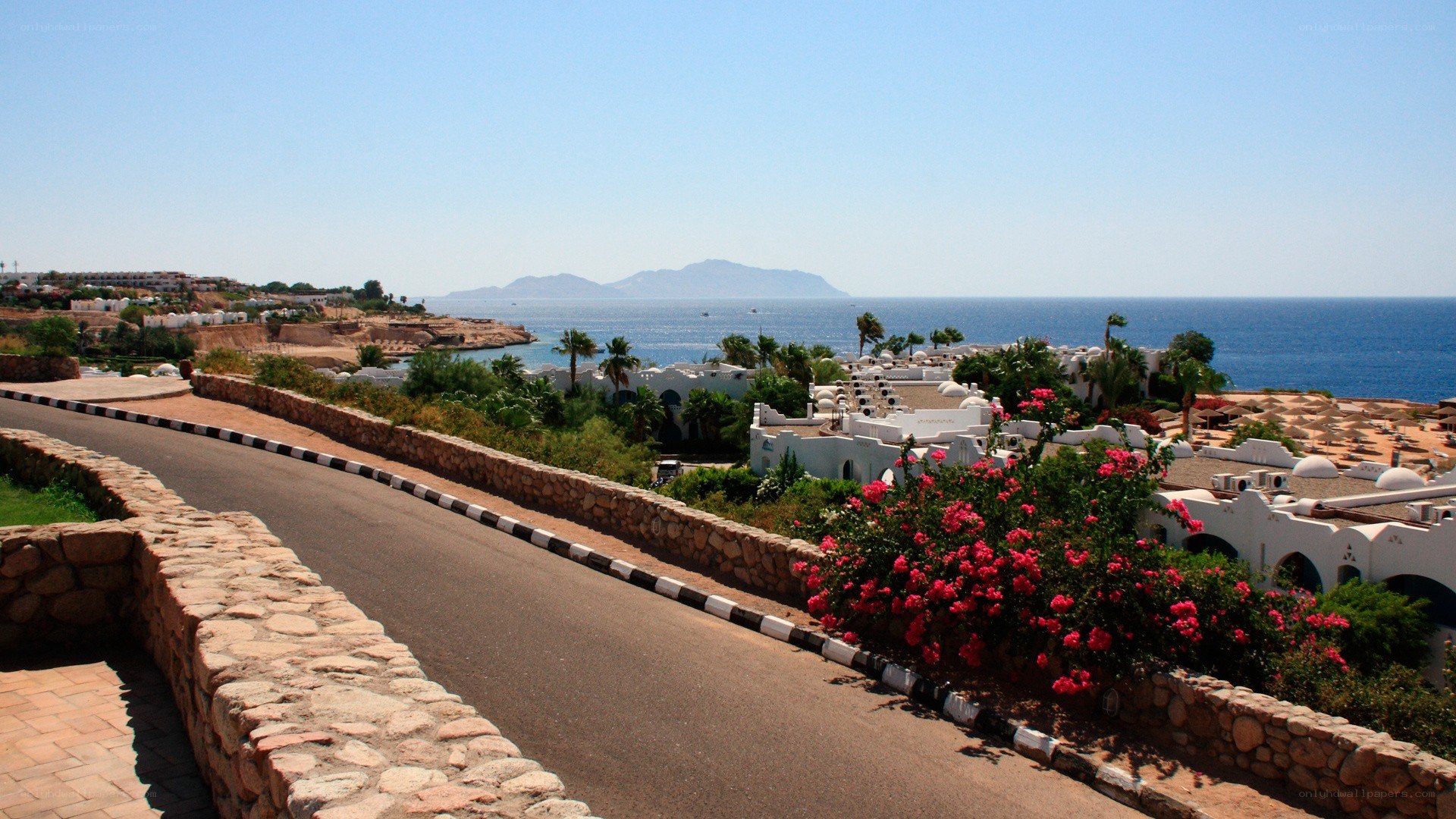 Coastal resort with ocean view