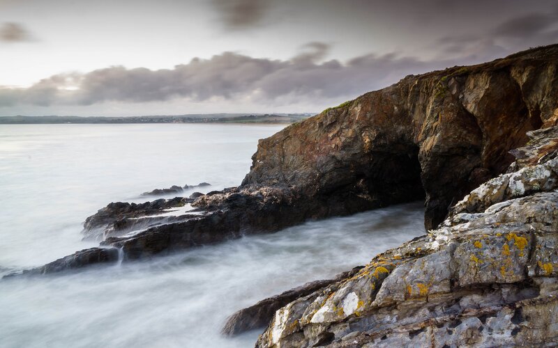 Coastal Rocks and Sea — Gray, Dramatic
