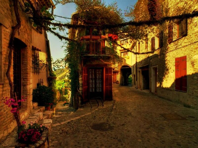 Cobblestone Alley in Village — Yellow