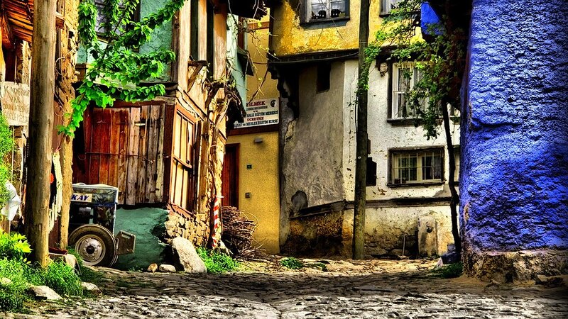Cobblestone Alley with Old Buildings — Blue