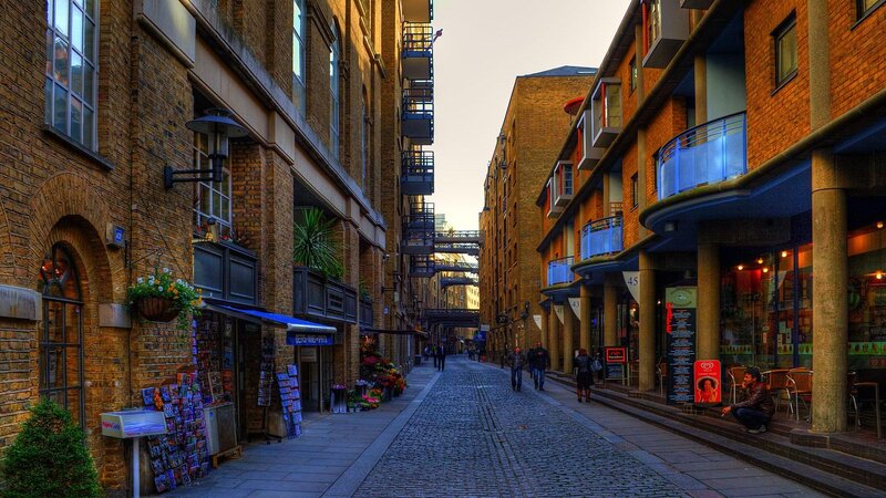 Cobblestone Alleyway — Brown, Calm