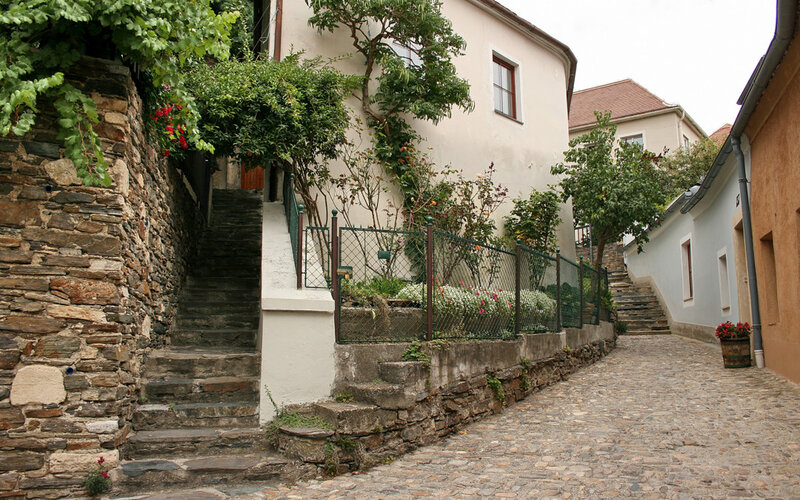 Cobblestone Alleyway — Gray, Serene