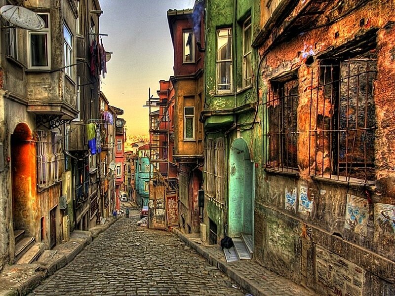 Cobblestone Alleyway — Green, Dramatic