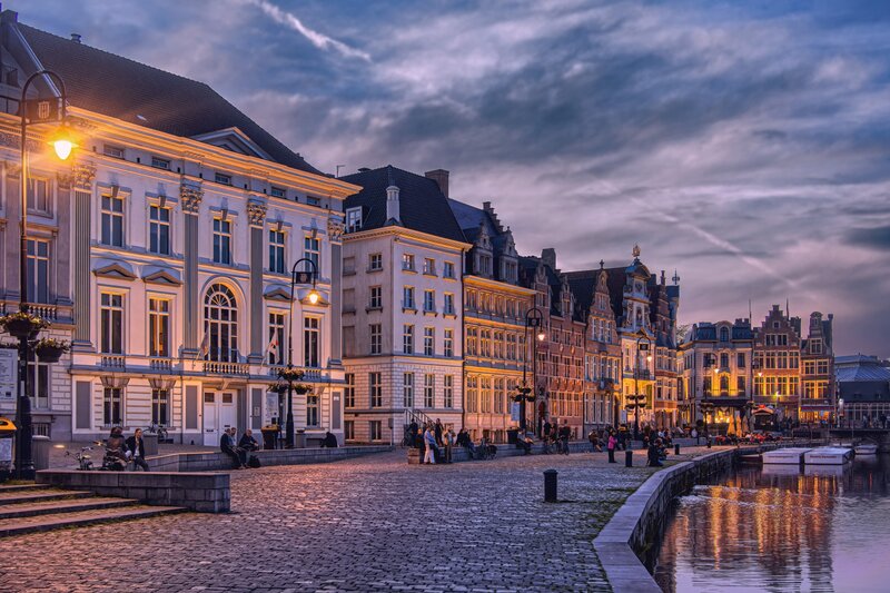 Cobblestone Canal Street