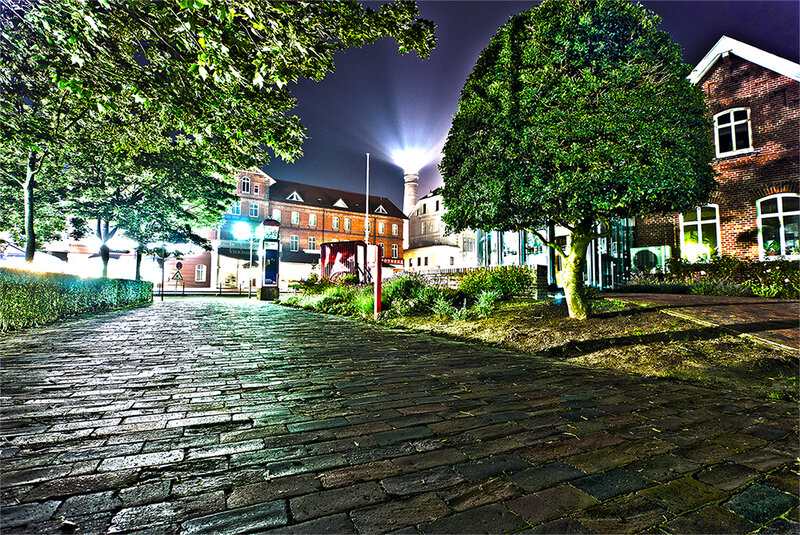 Cobblestone Street at Night — Green