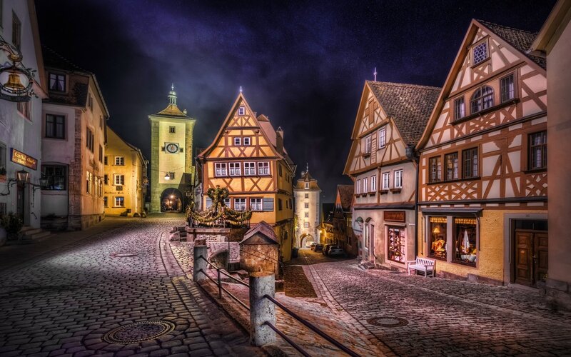 Cobblestone Street at Night — Yellow, Serene