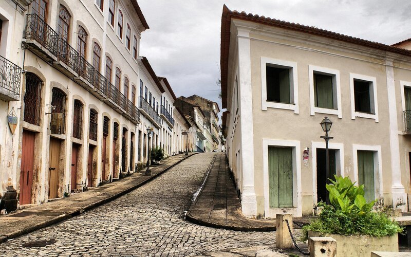Cobblestone Street in Colonial Town — Beige