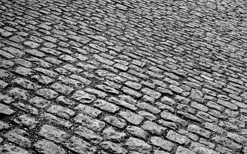 cobblestone street pattern
