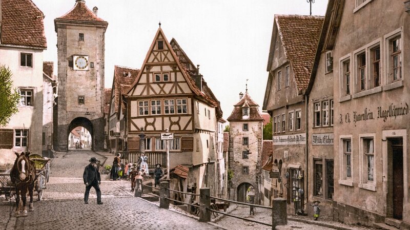 Cobblestone Street with Buildings — Brown, Historical