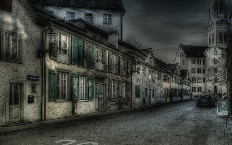 Cobblestone Street with Buildings — Gray