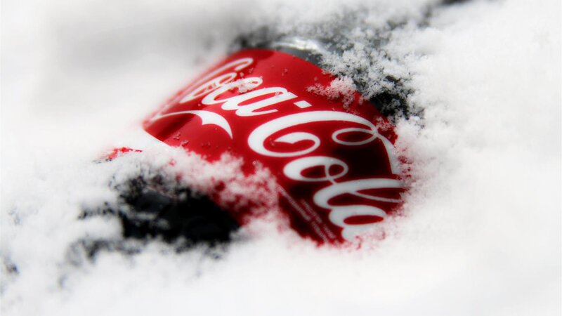 Coca-Cola Can in Snow — Red