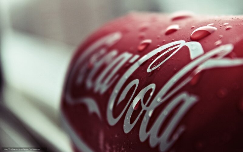 Coca-Cola Can with Condensation — Red